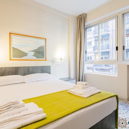 Piccinni Guesthouse By Apulia Accommodation Барі Екстер'єр фото