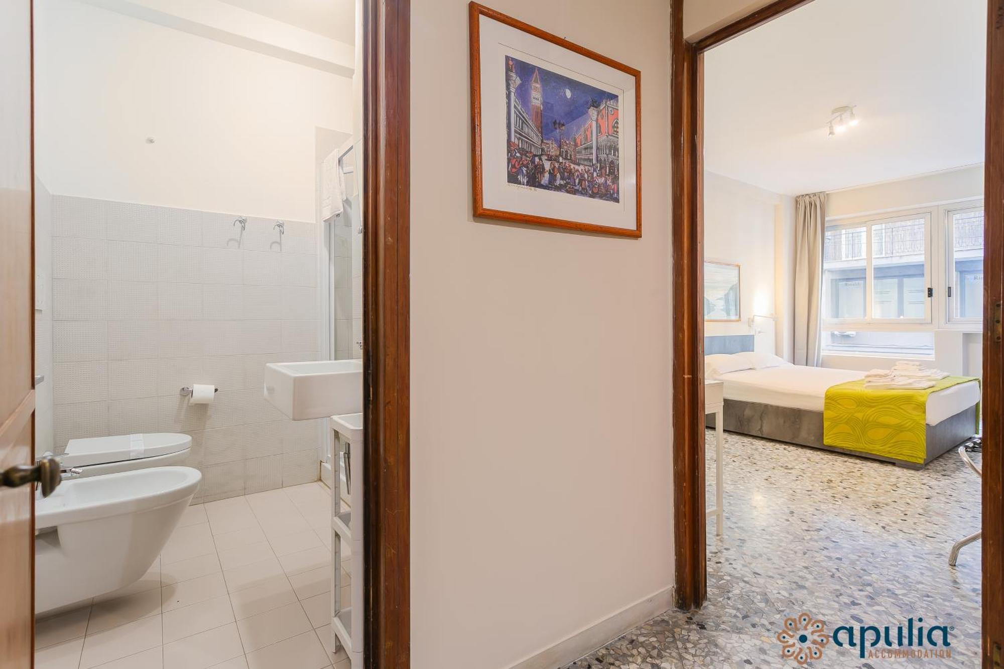 Piccinni Guesthouse By Apulia Accommodation Барі Екстер'єр фото